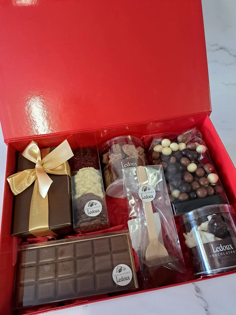 The chocolate box large