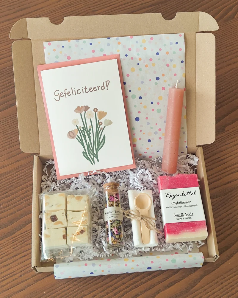 Cadeaupakket Verjaardag Roze Boeketje 🌸