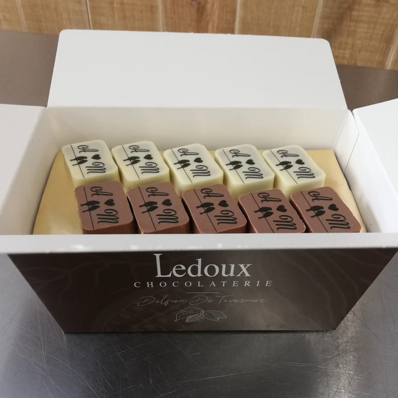 Gepersonaliseerde pralines bedrukt met logo of fotootje